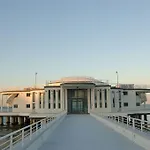Hotel Tritone