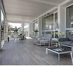 Tritone Hotell 3*