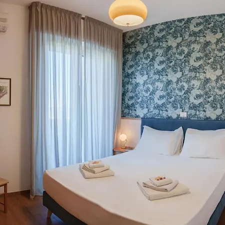 Tritone Hotel 3*