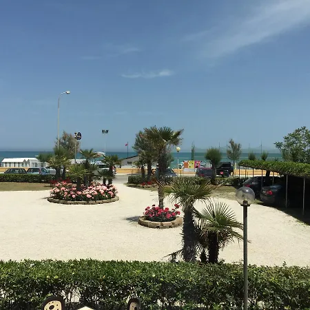 Hotel Tritone