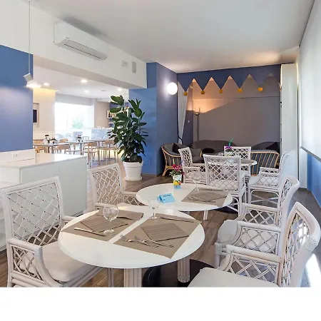 Tritone Hotel