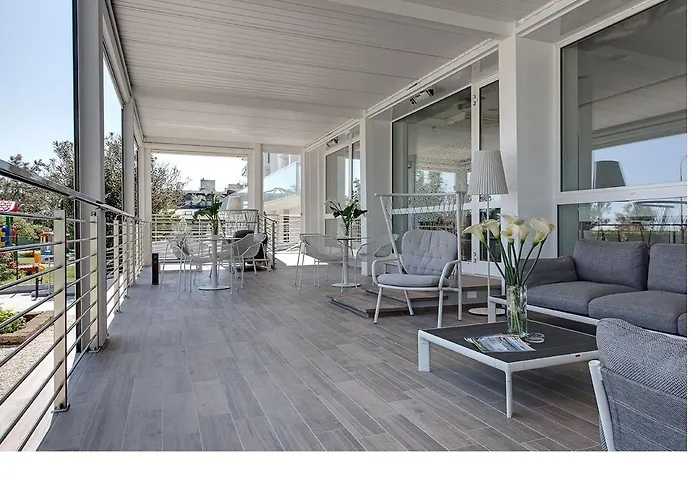 Tritone Szálloda 3*